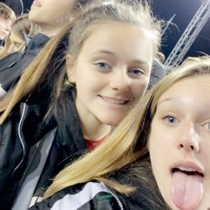 Meet your Posher, Ava